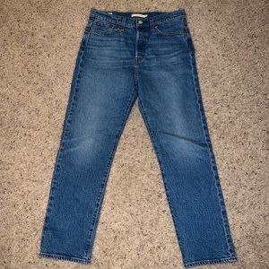 Levi’s- Wedgie Straight Fit Women’s